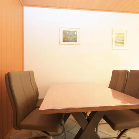 Διαμέρισμα Vier Jahreszeiten 3-6 *